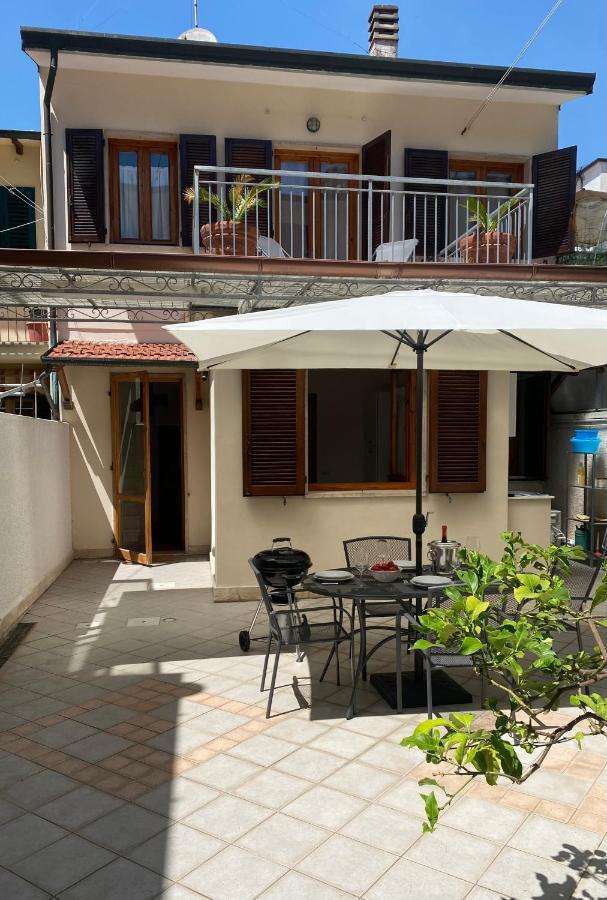 Villino Anna Villa Viareggio Exterior photo